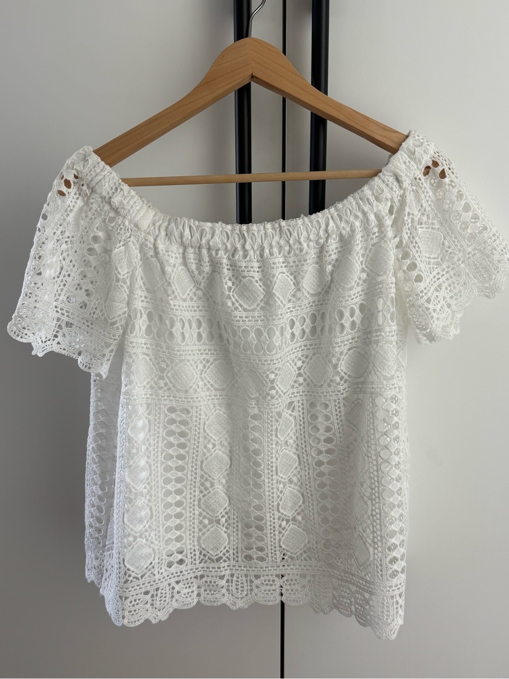 Anthropologie White Lace Top - Small